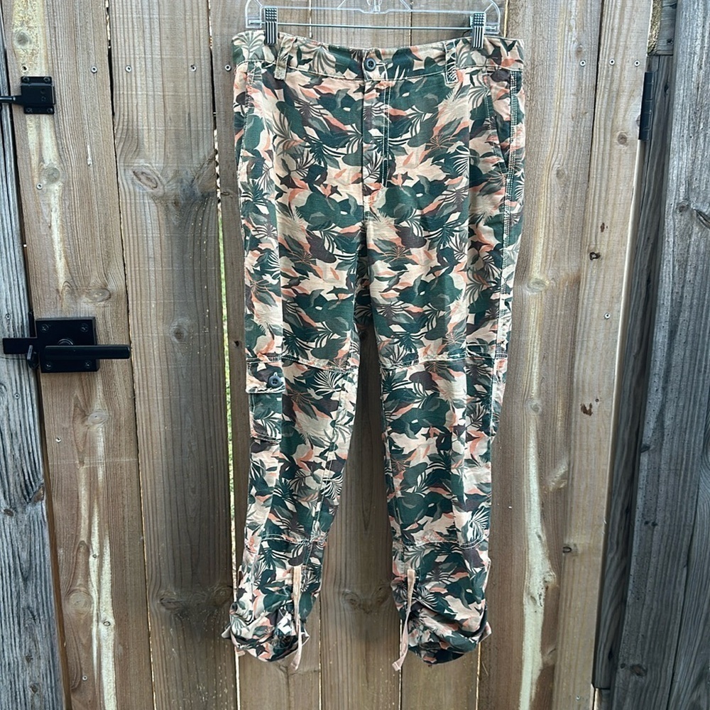 Sundance Women's Size 10 Lagoon Tropical Roll Tab Cargo Pants Green Peach